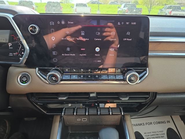 2023 GMC Canyon Denali