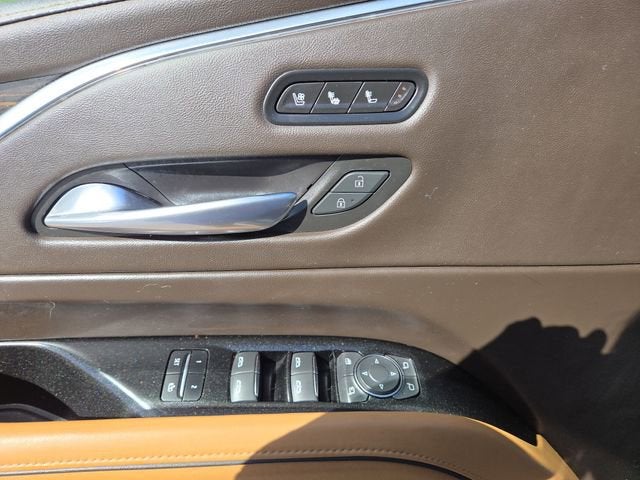 2022 Cadillac Escalade ESV Premium Luxury