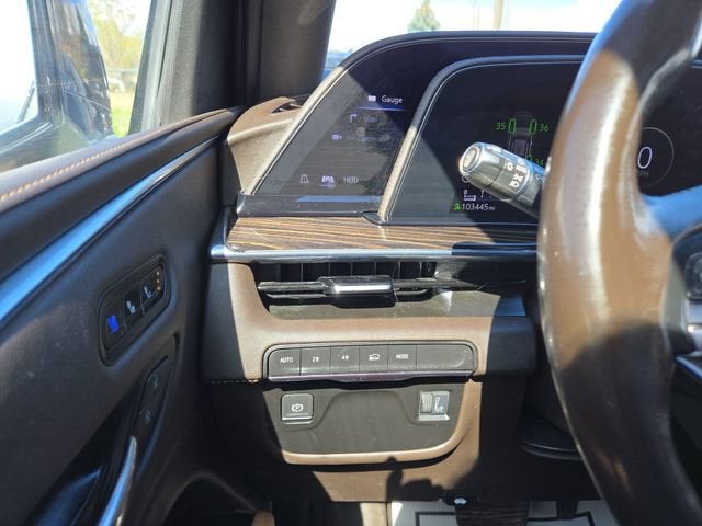 2022 Cadillac Escalade ESV Premium Luxury