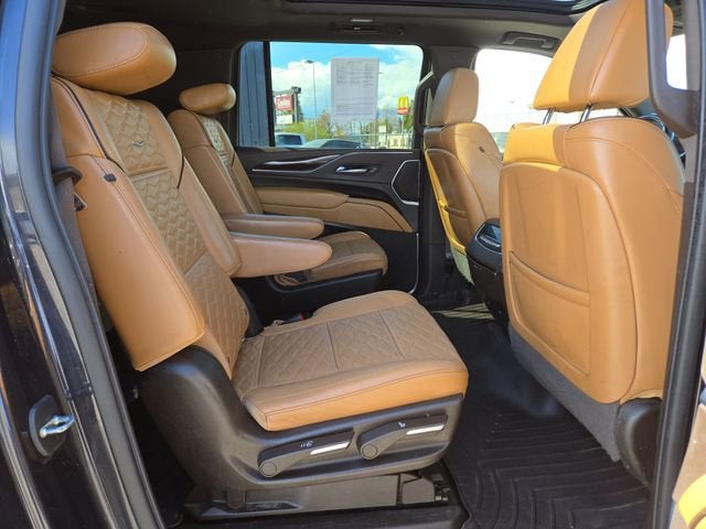 2022 Cadillac Escalade ESV Premium Luxury