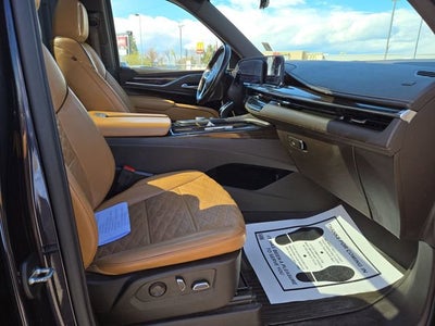 2022 Cadillac Escalade ESV Premium Luxury