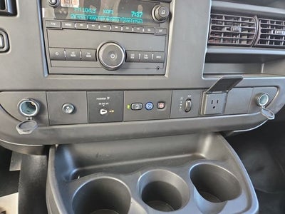 2025 Chevrolet Express Cutaway 3500 1WT
