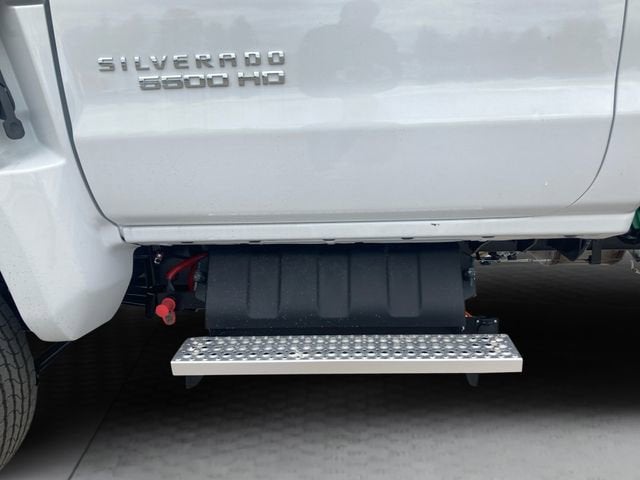 2024 Chevrolet Silverado 5500 HD LT