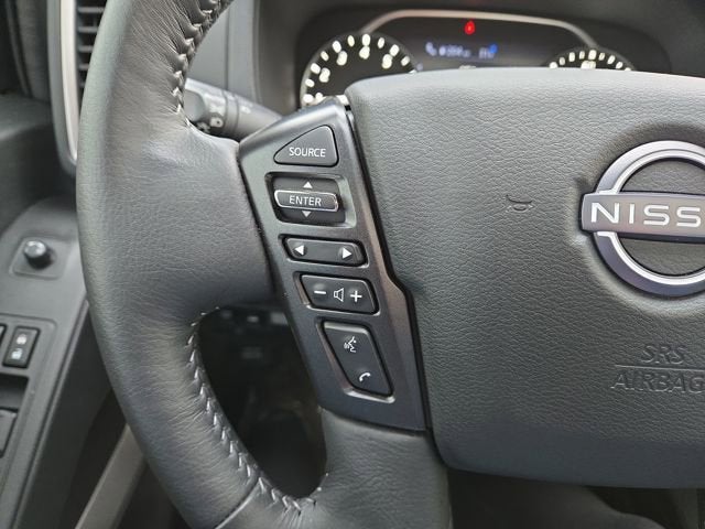 2024 Nissan Frontier SL