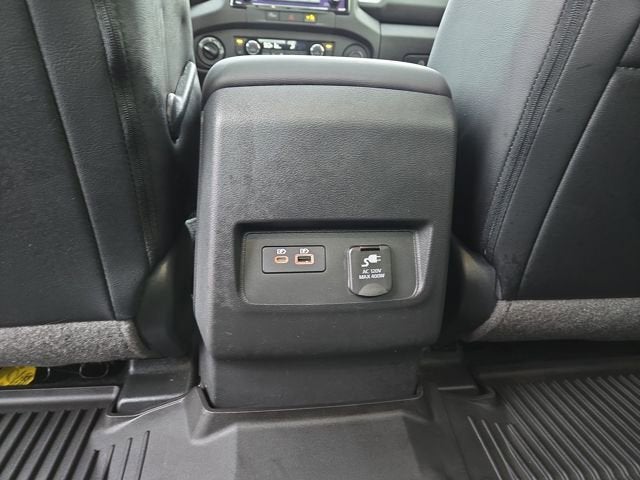 2024 Nissan Frontier SL