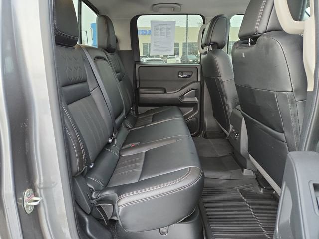 2024 Nissan Frontier SL