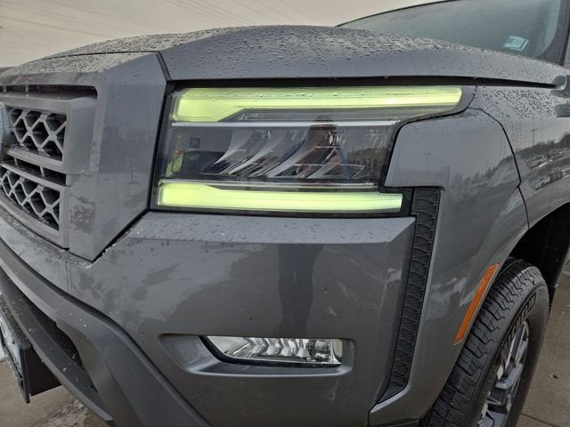 2024 Nissan Frontier SL