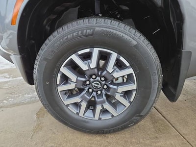 2024 Nissan Frontier SL