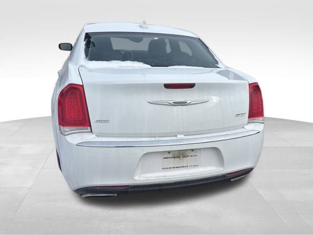 2019 Chrysler 300 Limited