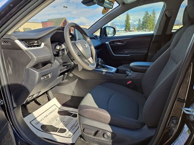 Used 2023 Toyota RAV4 XLE with VIN 2T3P1RFV0PC354465 for sale in Kansas City