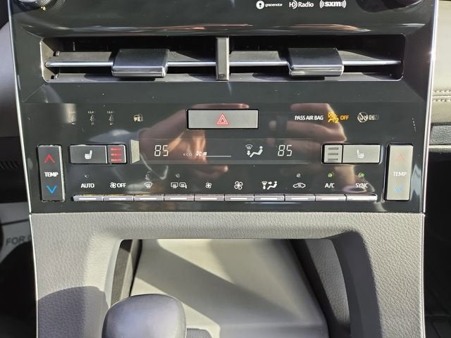 2022 Toyota Avalon XLE