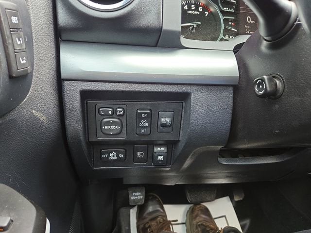 2018 Toyota Tundra 4WD SR5