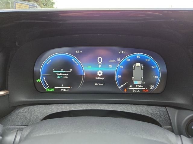 2025 Toyota Crown Signia XLE