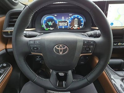 2025 Toyota Crown Signia XLE