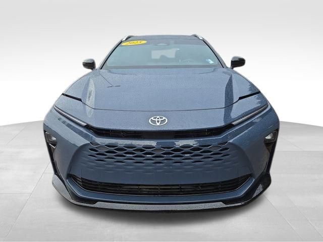 2025 Toyota Crown Signia XLE