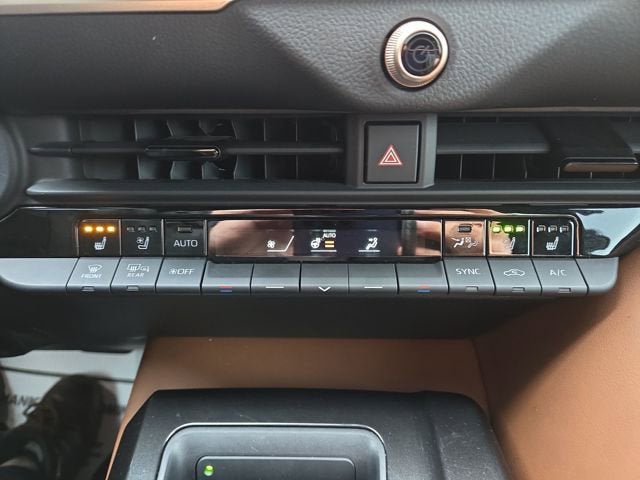 2025 Toyota Crown Signia XLE