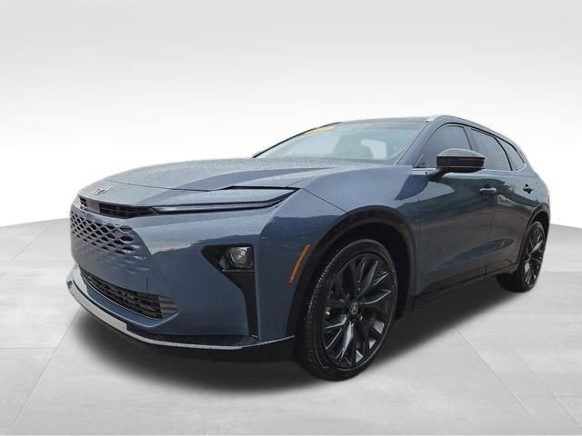 2025 Toyota Crown Signia XLE