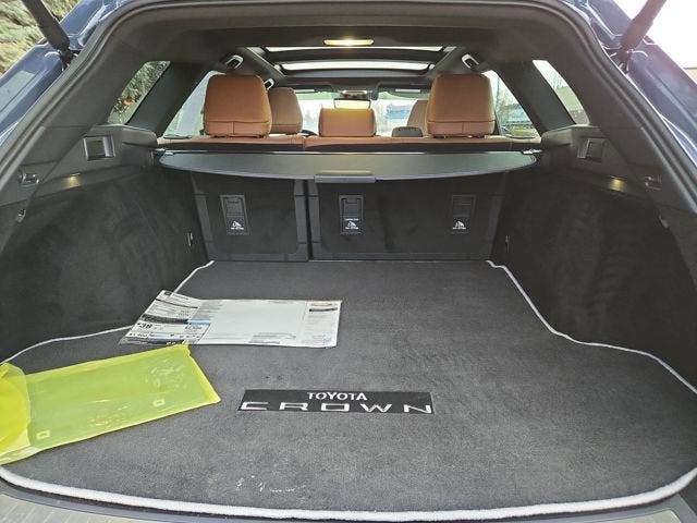 2025 Toyota Crown Signia XLE