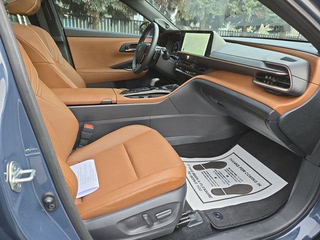 2025 Toyota Crown Signia XLE