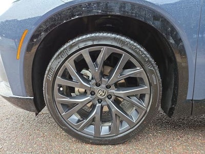 2025 Toyota Crown Signia XLE