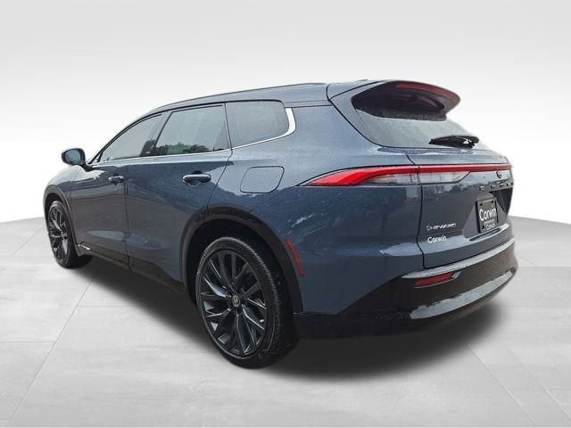 2025 Toyota Crown Signia XLE