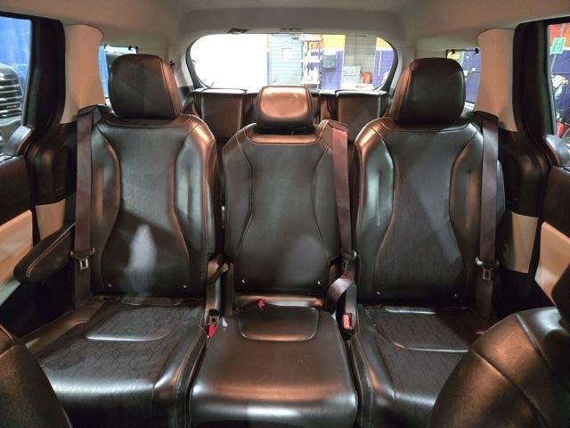 2022 Kia Carnival EX