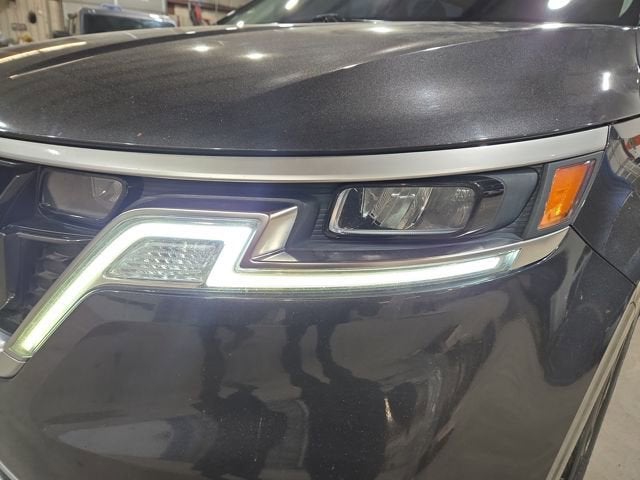 2022 Kia Carnival EX