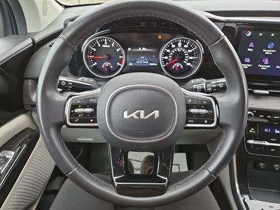2024 Kia Carnival EX